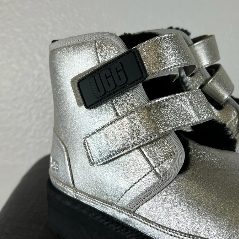 UGG Women’s Neumel Platform Leather Boots Womens Metallic Size 6